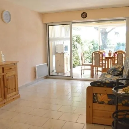 Cap D'agde, 3 Pieces, 5 Personnes - Fr-1-249-299 * Agde