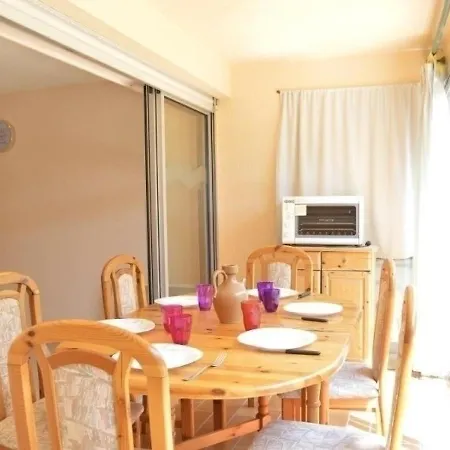 Cap D'agde, 3 Pieces, 5 Personnes - Fr-1-249-299